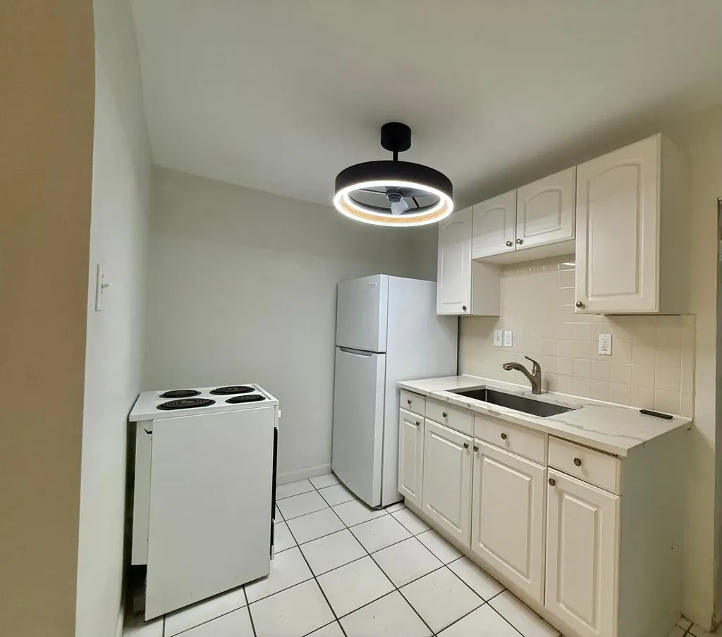 1215 NE 17th Avenue Fort Lauderdale FL 33304