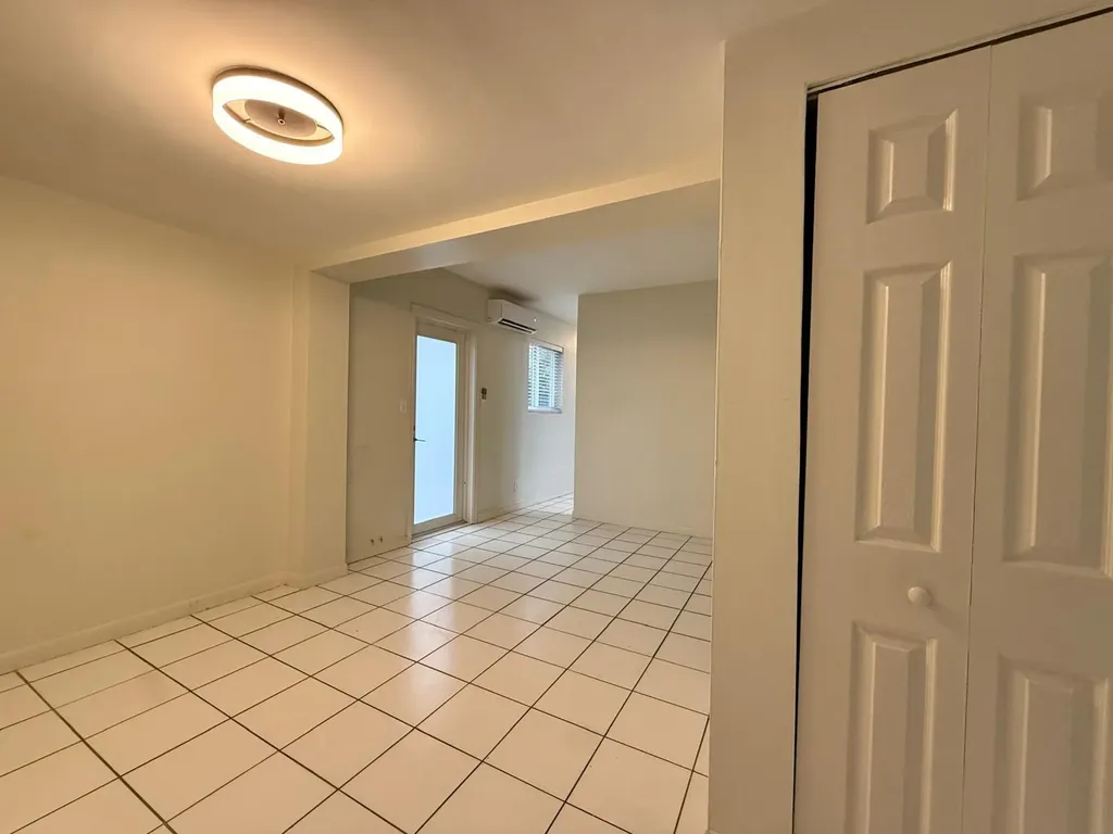1215 NE 17th Avenue Fort Lauderdale FL 33304