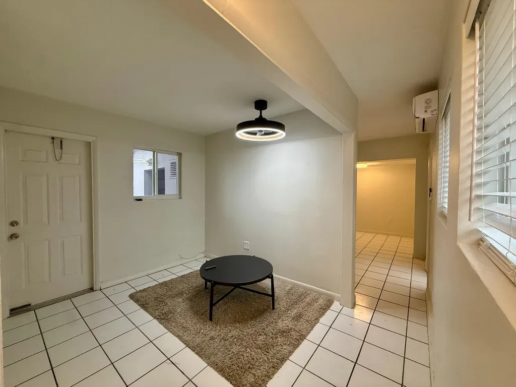 1215 NE 17th Avenue Fort Lauderdale FL 33304
