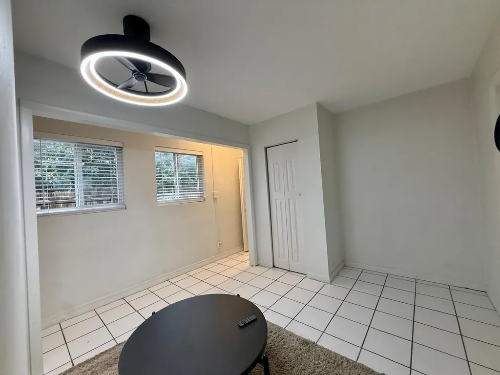 1215 NE 17th Avenue Fort Lauderdale FL 33304