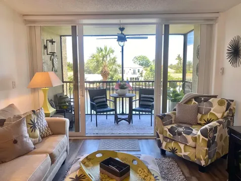 18 Royal Palm Way Boca Raton FL 33432
