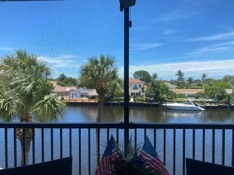 18 Royal Palm Way Boca Raton FL 33432