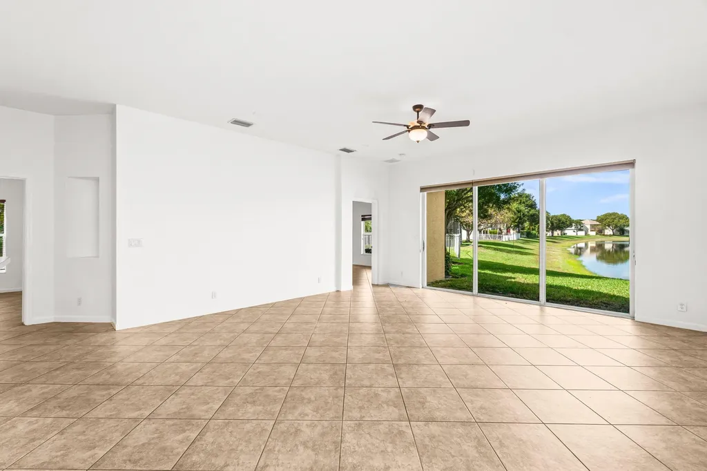 131 Lancaster Way Royal Palm Beach FL 33414