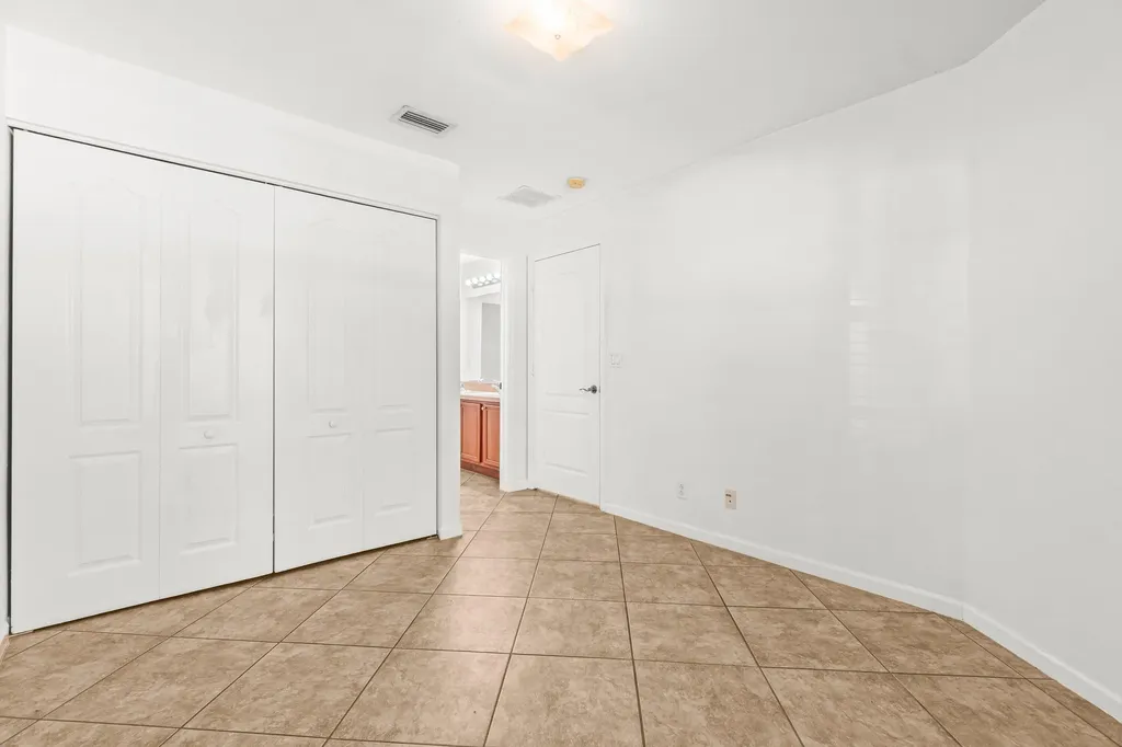 131 Lancaster Way Royal Palm Beach FL 33414