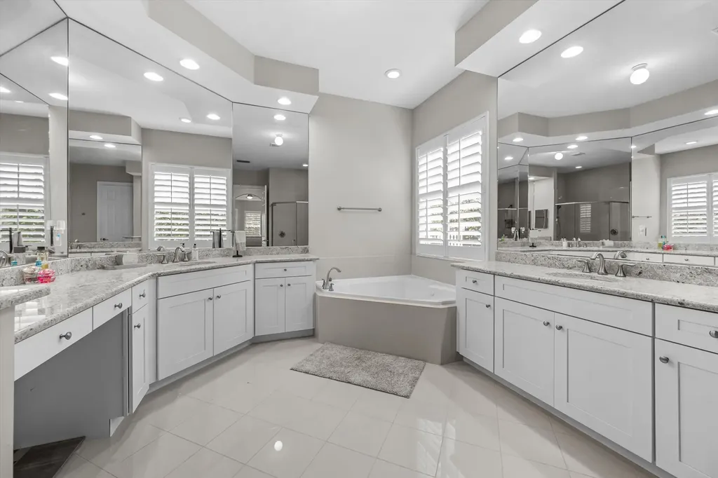 108 Casa Circle Jupiter FL 33458