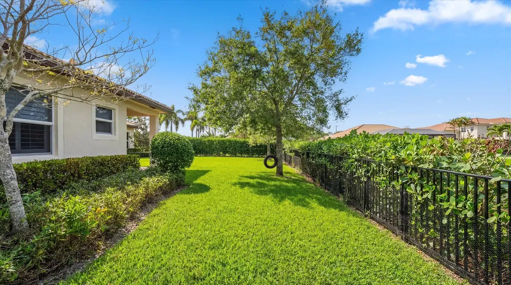 108 Casa Circle Jupiter FL 33458