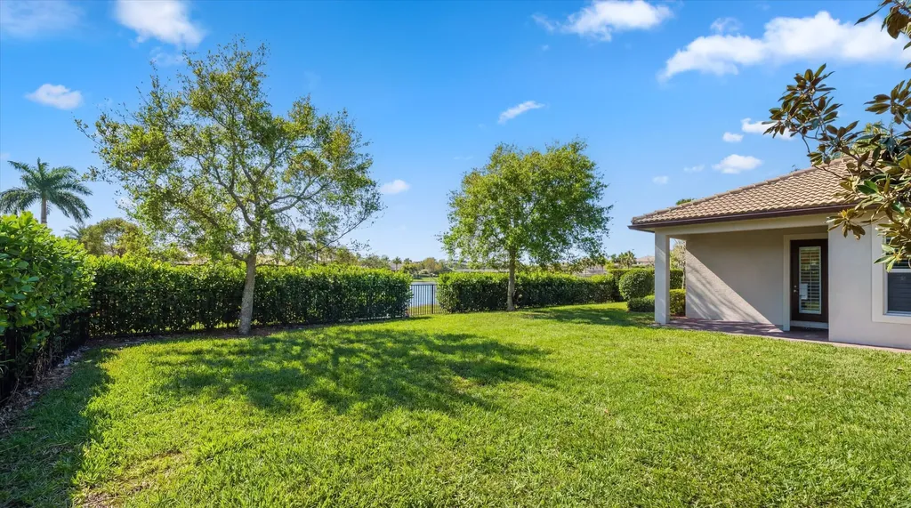 108 Casa Circle Jupiter FL 33458