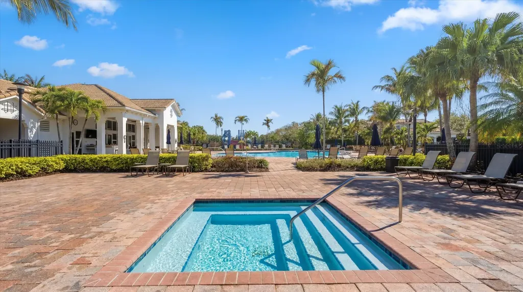108 Casa Circle Jupiter FL 33458