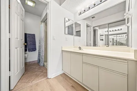 16 Via De Casas Sur Boynton Beach FL 33426
