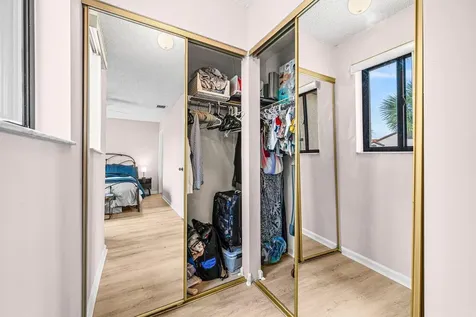 16 Via De Casas Sur Boynton Beach FL 33426
