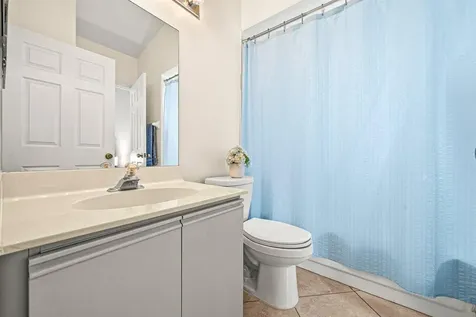 16 Via De Casas Sur Boynton Beach FL 33426