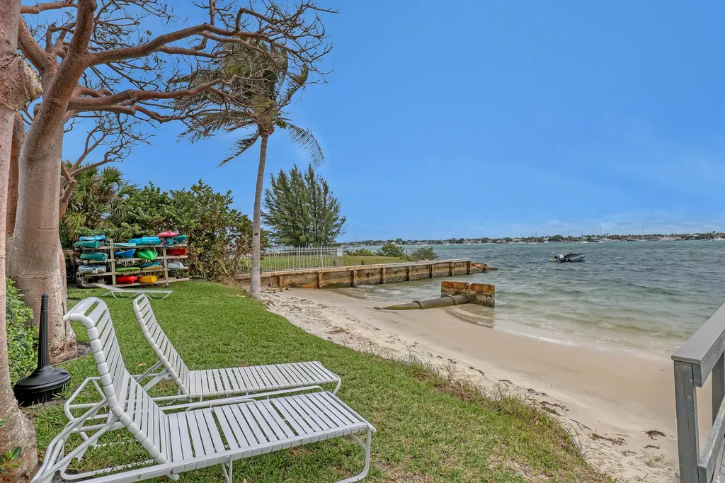5600 N Flagler Drive West Palm Beach FL 33407