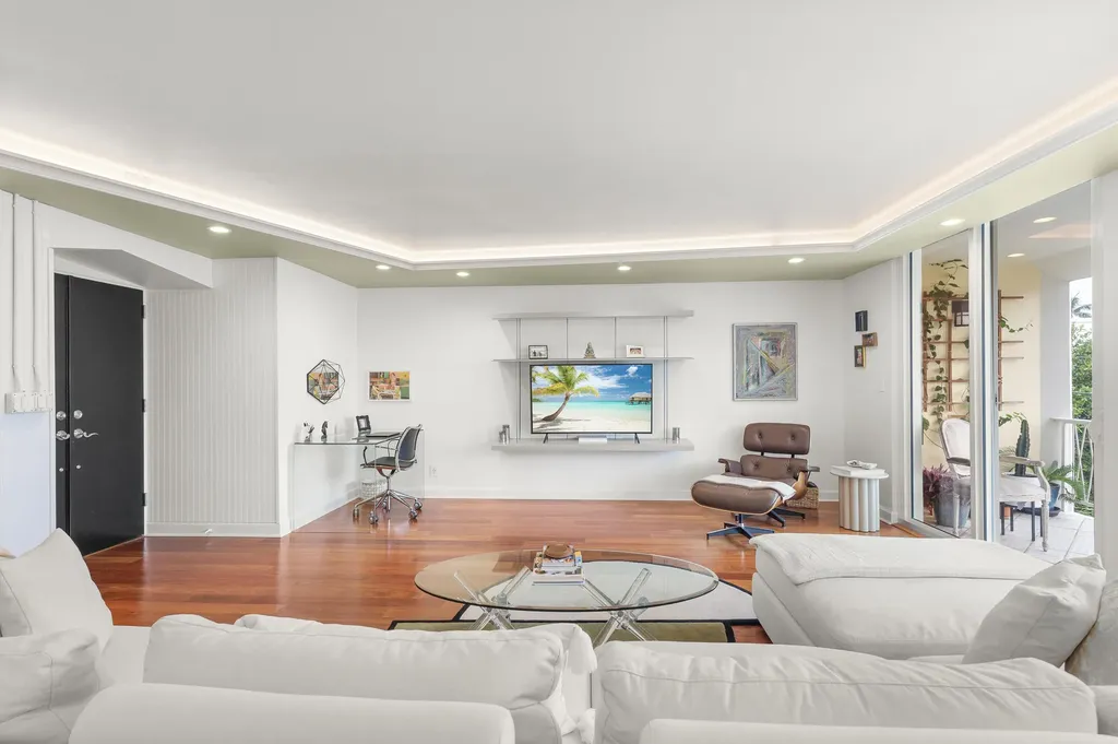 170 Chilean Avenue Palm Beach FL 33480