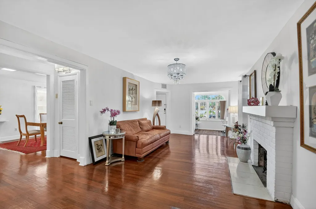 328 Monroe Drive West Palm Beach FL 33405