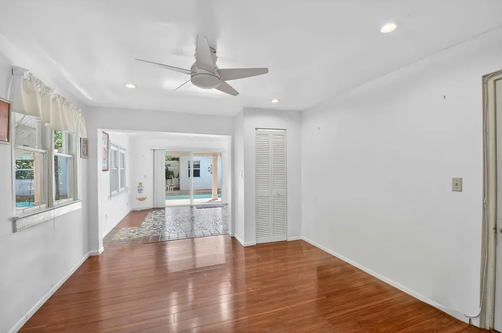 328 Monroe Drive West Palm Beach FL 33405