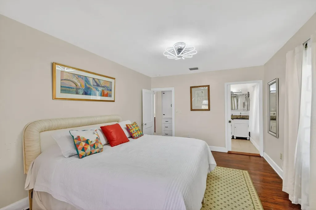 328 Monroe Drive West Palm Beach FL 33405