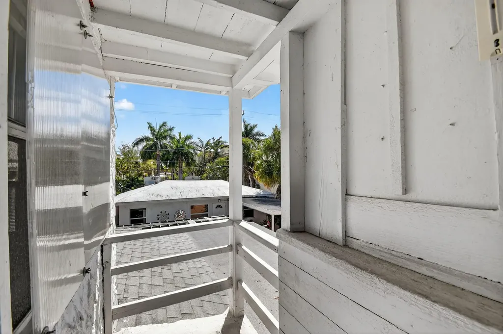 328 Monroe Drive West Palm Beach FL 33405