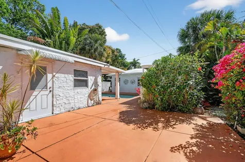 328 Monroe Drive West Palm Beach FL 33405