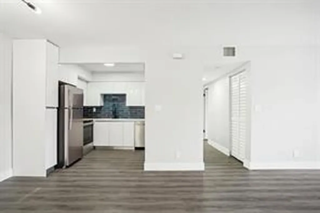 3244 NW 84th Avenue Sunrise FL 33351