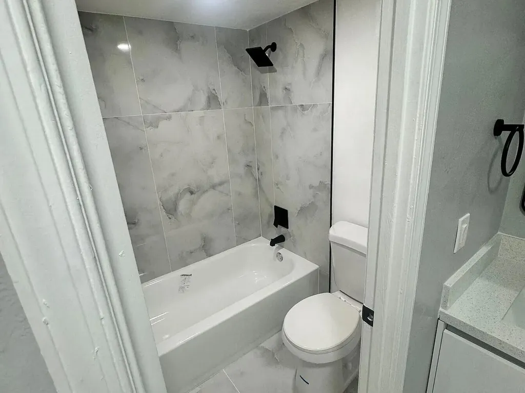 3244 NW 84th Avenue Sunrise FL 33351