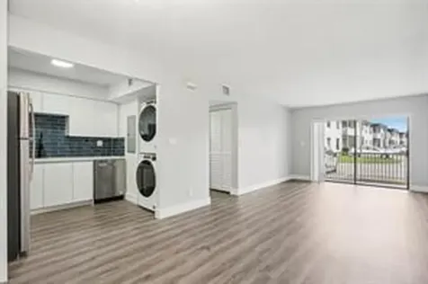 3244 NW 84th Avenue Sunrise FL 33351
