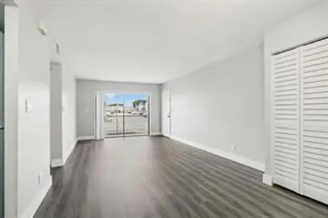 3244 NW 84th Avenue Sunrise FL 33351