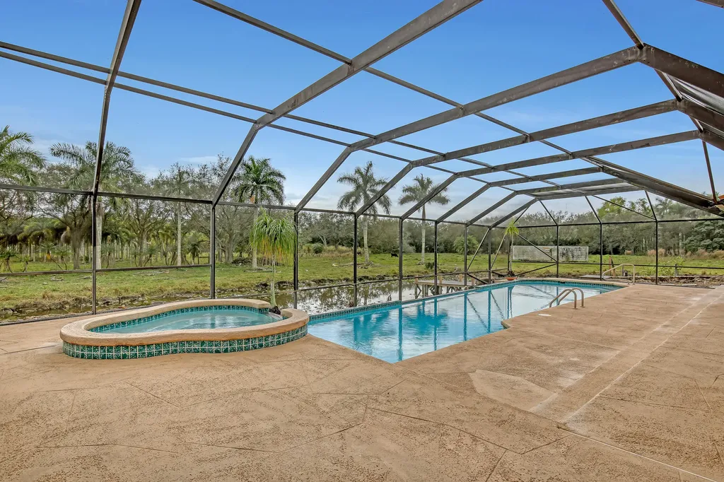 16494 Deer Path Lane Wellington FL 33470