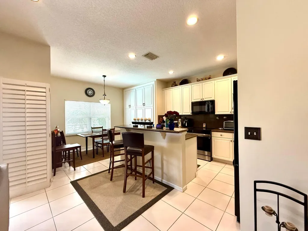 8611 Gold Cay West Palm Beach FL 33411