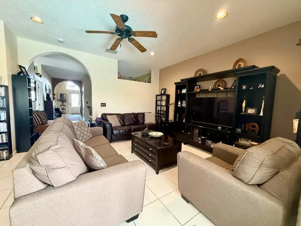 8611 Gold Cay West Palm Beach FL 33411