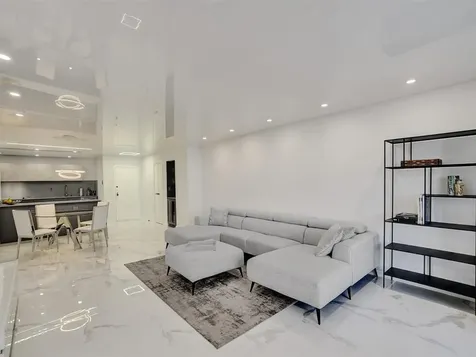 2500 Parkview Drive Hallandale Beach FL 33009