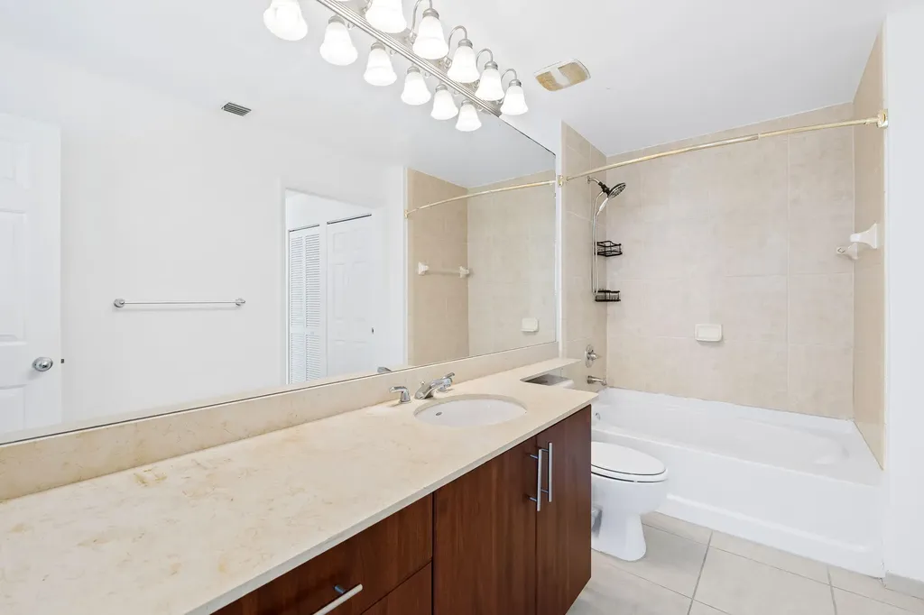 2401 NE 65th Street Fort Lauderdale FL 33308