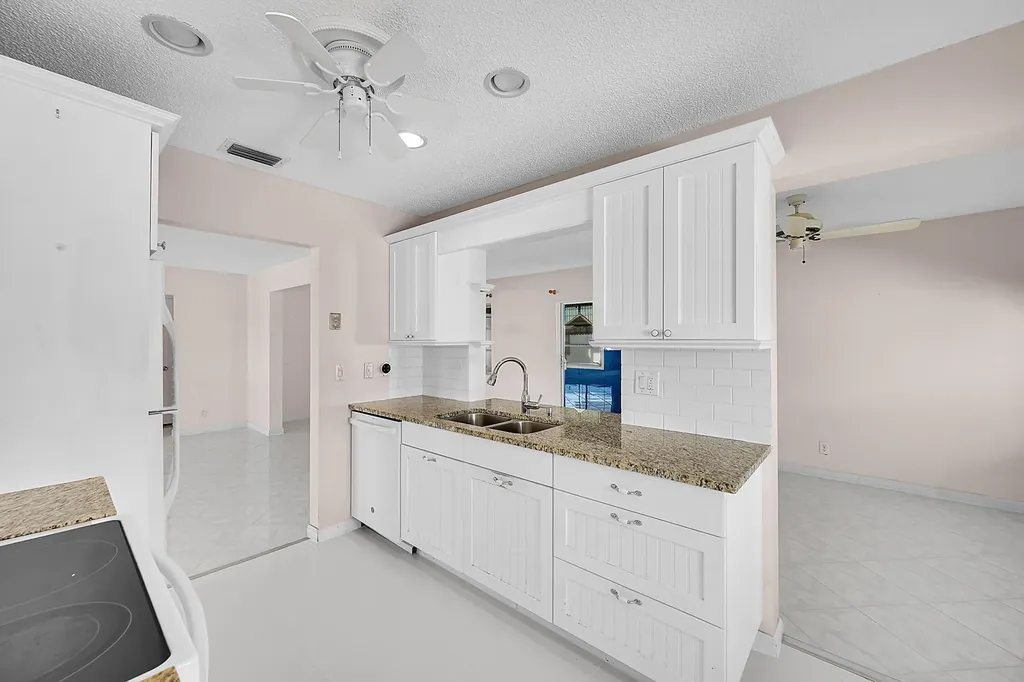 1515 SW 21st Street Boynton Beach FL 33426
