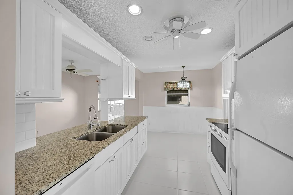 1515 SW 21st Street Boynton Beach FL 33426