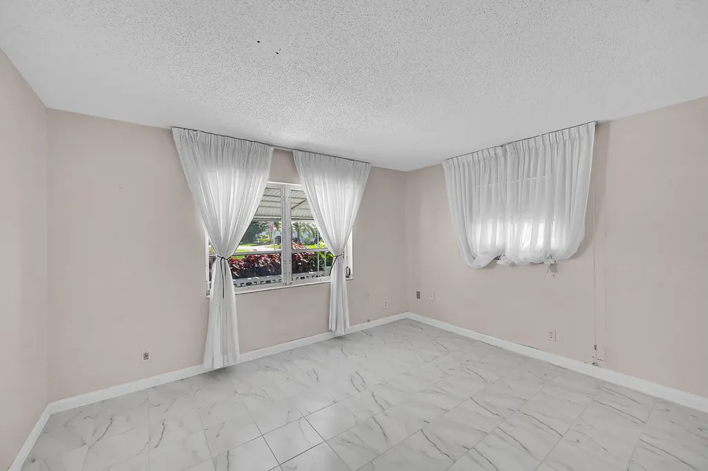 1515 SW 21st Street Boynton Beach FL 33426
