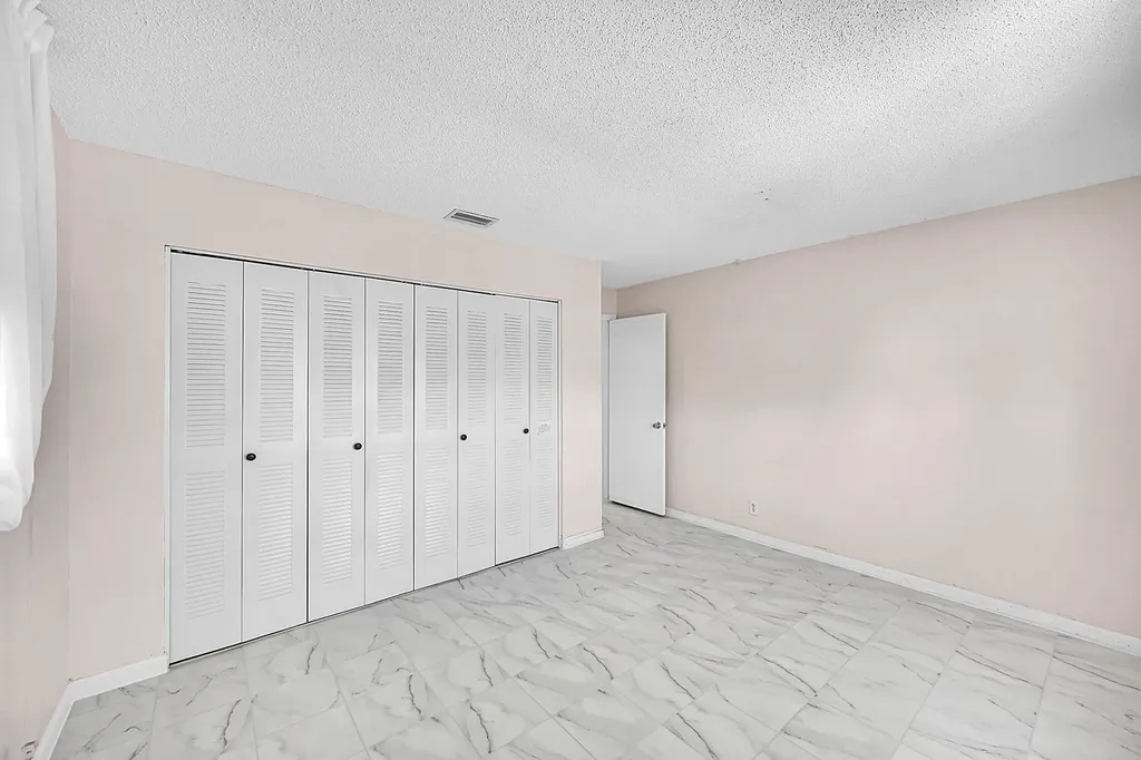 1515 SW 21st Street Boynton Beach FL 33426