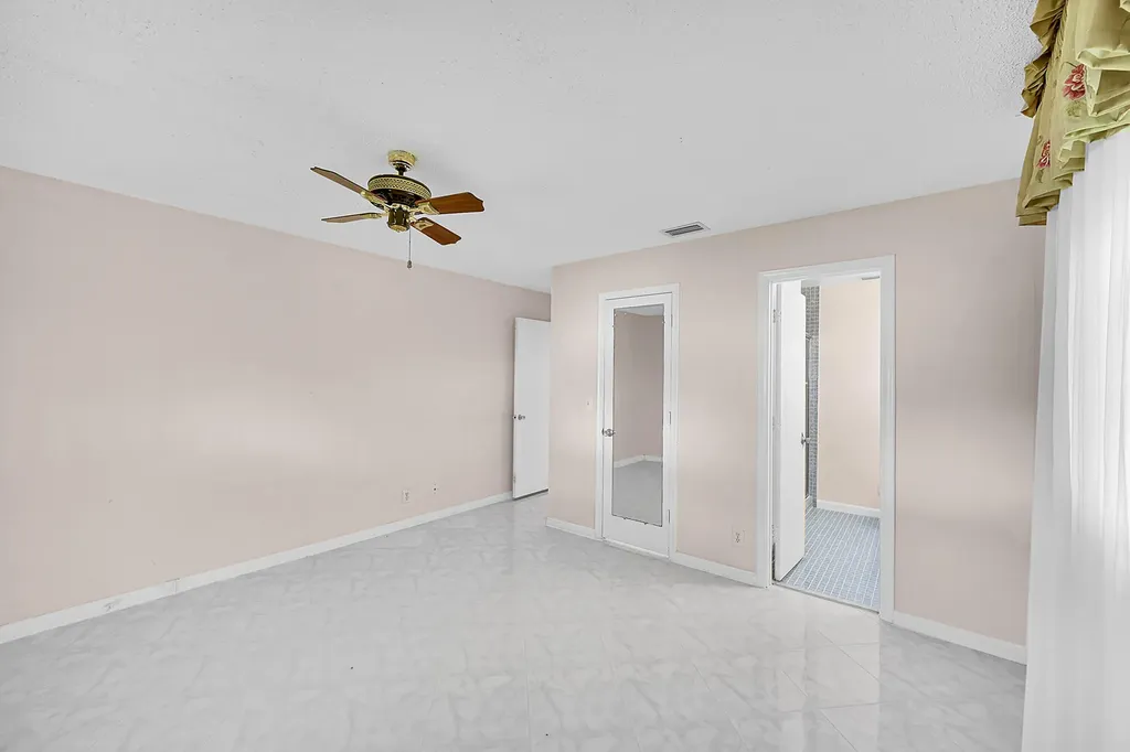 1515 SW 21st Street Boynton Beach FL 33426