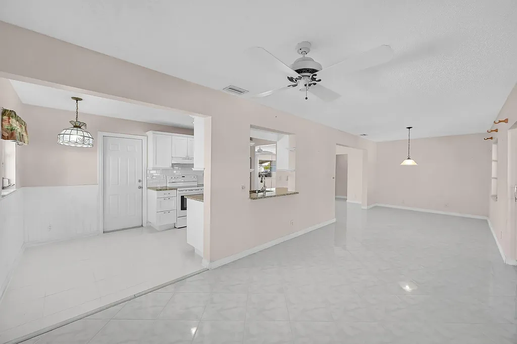 1515 SW 21st Street Boynton Beach FL 33426