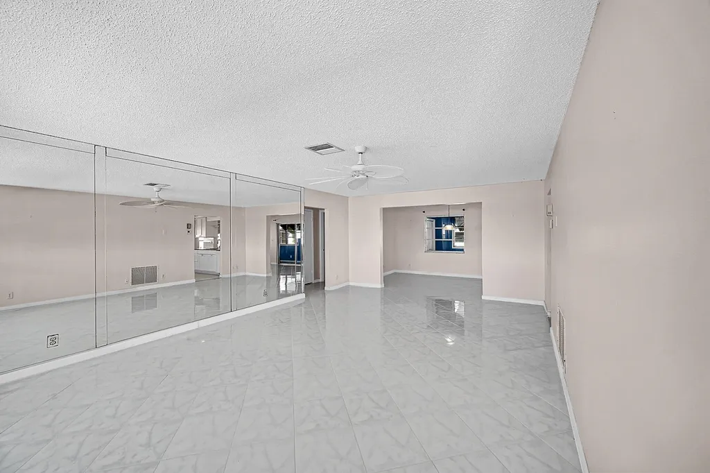 1515 SW 21st Street Boynton Beach FL 33426