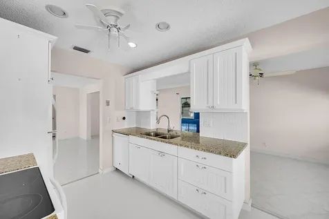 1515 SW 21st Street Boynton Beach FL 33426