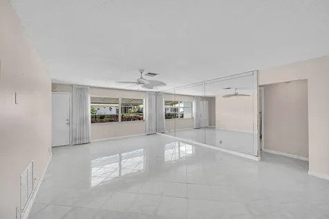 1515 SW 21st Street Boynton Beach FL 33426