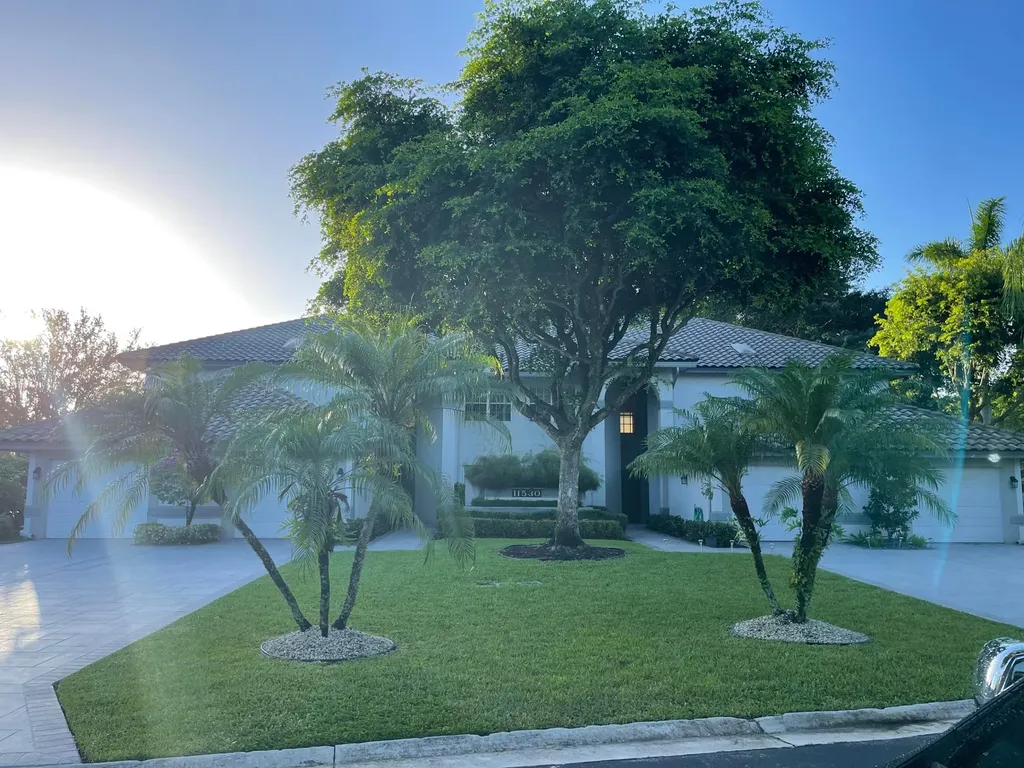 11530 Briarwood Circle Boynton Beach FL 33437
