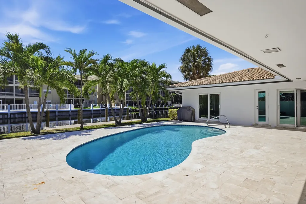2810 NE 52nd Street Fort Lauderdale FL 33308