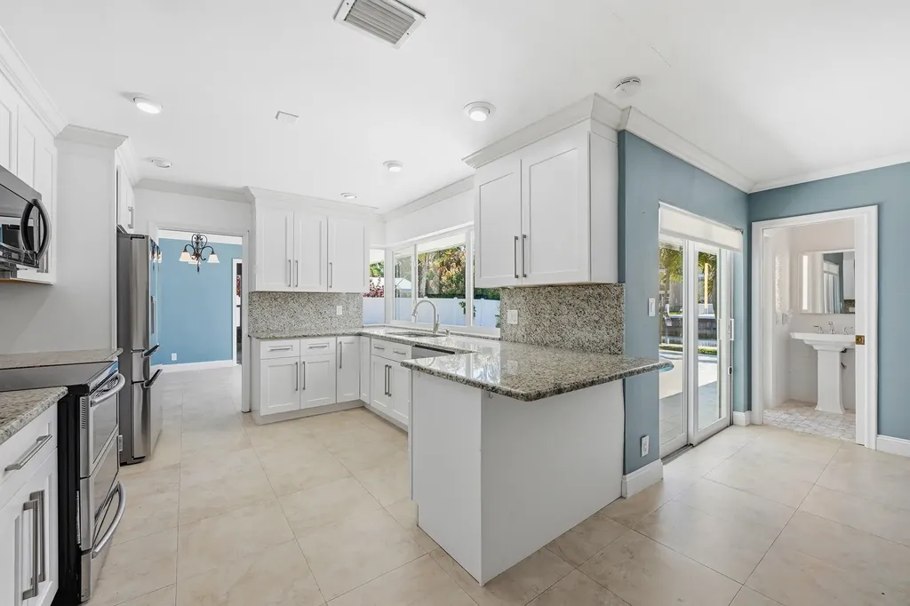 2810 NE 52nd Street Fort Lauderdale FL 33308