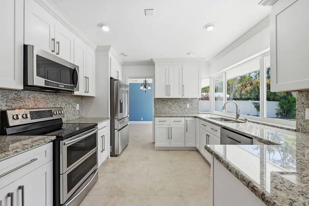 2810 NE 52nd Street Fort Lauderdale FL 33308