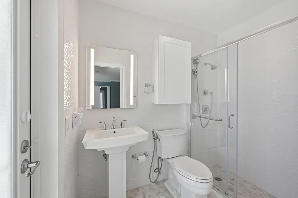 2810 NE 52nd Street Fort Lauderdale FL 33308