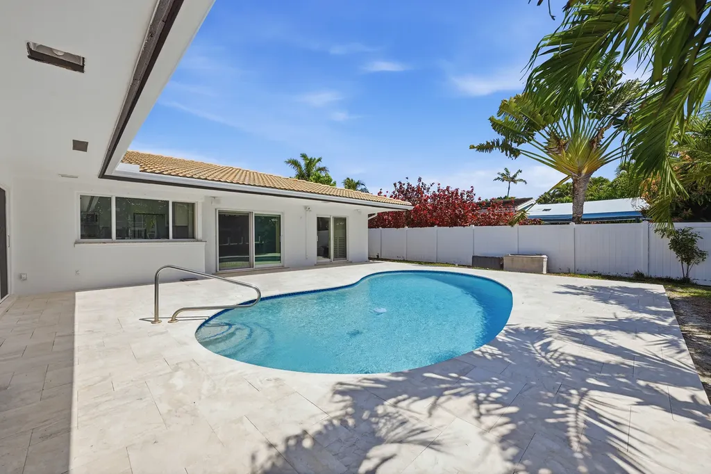 2810 NE 52nd Street Fort Lauderdale FL 33308