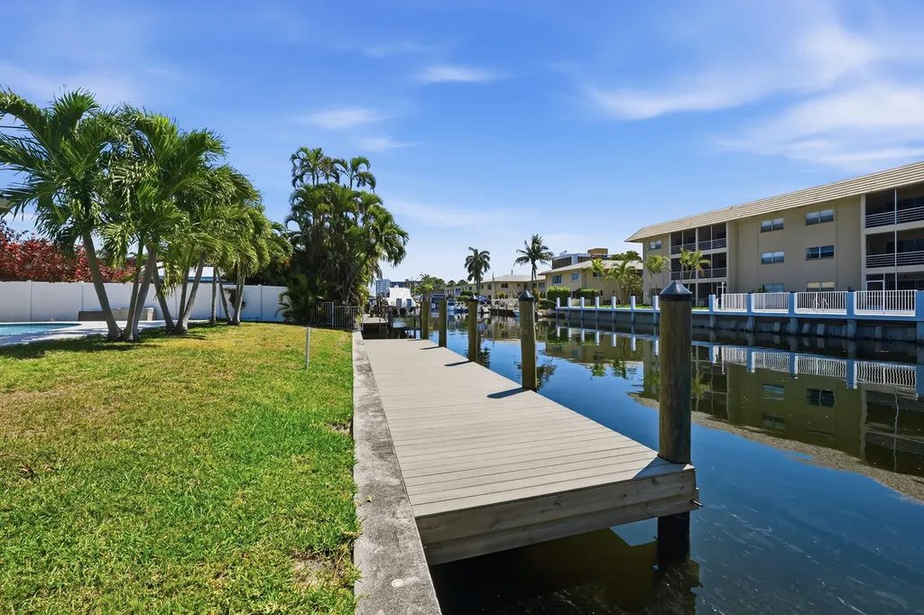 2810 NE 52nd Street Fort Lauderdale FL 33308
