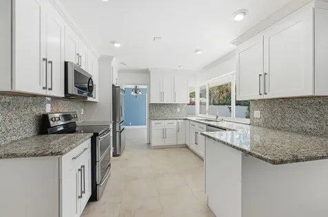 2810 NE 52nd Street Fort Lauderdale FL 33308