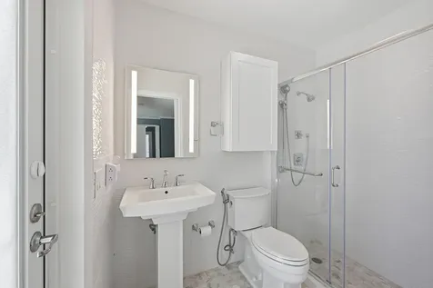 2810 NE 52nd Street Fort Lauderdale FL 33308