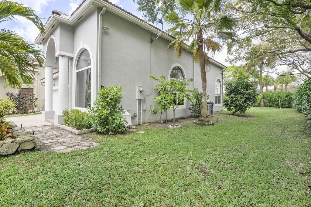 11601 NW 13th Manor Coral Springs FL 33071